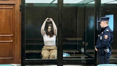 Καταδίκη Ρωσίδας δημοσιογράφου σε 12 χρόνια φυλάκισης με την κατηγορία της προδοσίας