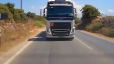 Συνελήφθη στο Ηράκλειο ο οδηγός του βυτιοφόρου για την επικίνδυνη προσπέραση στα Χανιά