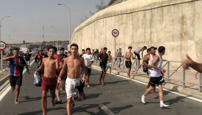 Τουλάχιστον εννιά νεκροί κατά τη μαζική απόβαση παράνομων μεταναστών στη Θέουτα, στέλνει τον στρατό ο Σάντσεθ