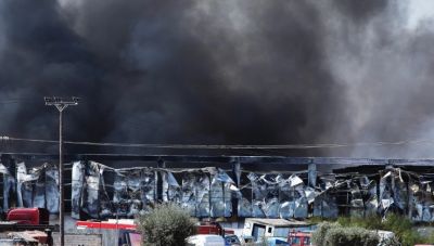 Ασπρόπυργος -Βίντεο ντοκουμέντο: Η στιγμή που εγκαυματίας απομακρύνεται από το σημείο της έκρηξης -«Είχε 2 τόνους προπάνιο το βυτιοφόρο»