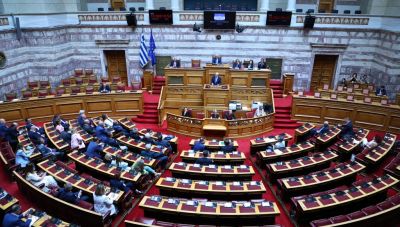 Αυλαία σήμερα στη Βουλή για τη Συνταγματική Αναθεώρηση – Εντάσεις στη συζήτηση