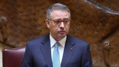 Βέτο από τον πρόεδρο της Πορτογαλίας σε νομοσχέδιο που απαγορεύει «σημαίες ιδεολογιών» σε κρατικά κτίρια