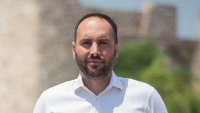 Ο Μίλτος Χατζηγιαννάκης Γραμματέας της Πολιτικής Επιτροπής της ΕΛΑΣ