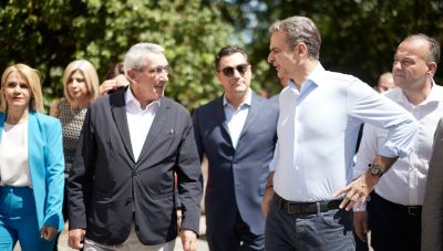 Μητσοτάκης σε πολίτες στη Ρόδο: Είμαστε έμπειροι μαραθωνοδρόμοι, κάποιοι άλλοι έχουν ήδη λαχανιάσει