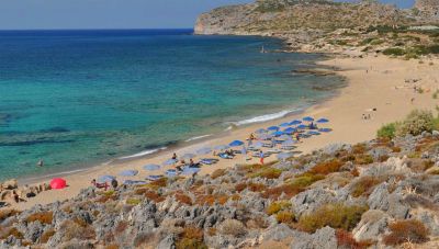 Χανιά: Επιχείρηση διάσωσης τουρίστα που έπεσε από βράχια στα Φαλάσαρνα