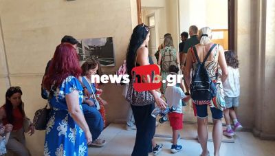 Hράκλειο: Στη Λότζια γονείς και εκπαιδευτικοί που ζητούν να μπει τέρμα στα ενοικιαζόμενα νηπιαγωγεία (Φωτο + Βίντεο)  