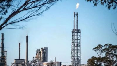 Το πετρέλαιο καταγράφει εβδομαδιαίες απώλειες 10%-Στα 79 δολάρια το Brent, στα 76 το WTI