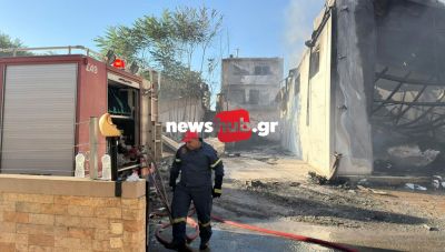 Συγκλονίζουν οι εικόνες από την καταστροφική φωτιά που ξέσπασε στον Άι Γιάννη