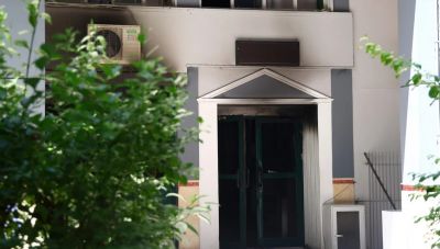 Φωτιά σε ξενοδοχείο στην Ομόνοια: Η μαρτυρία εργαζόμενου για έκρηξη σε πατίνι -Πόσο επικίνδυνες είναι οι μπαταρίες λιθίου