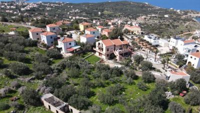 Κυβέρνηση και ΣτΕ μετατρέπουν τα οικόπεδα των χωριών σε… χωράφια και κάνουν τους επίδοξους επενδυτές να τρίβουν τα χέρια τους!