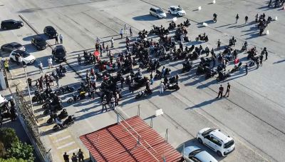 Έφτασαν οι πρώτοι μηχανόβιοι των Hells Angels στο λιμάνι της Ηγουμενίτσας-5.000 άτομα αναμένονται στην περιοχή