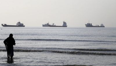 Τέσσερα ιρανικά τάνκερ με 7 εκατ. βαρέλια πετρελαίου πέρασαν από τα Στενά του Ορμούζ παρά τον αποκλεισμό