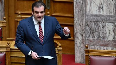 Πιερρακάκης: Αύξηση του ορίου ακατασχέτου λογαριασμού από τα 1.250 στα 1.600 ευρώ