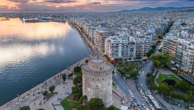 Εμφύλιος σε πολυκατοικία της Θεσσαλονίκης: Αγωγή ιδιοκτητών για μετατροπή του ημιυπογείου σε 8 διαμερίσματα Airbnb