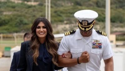 Η Κίμπερλι Γκιλφόιλ επισκέφθηκε τη βάση της Σούδας - «Μήνυμα δύναμης, ετοιμότητας και συνεργασίας η επίσκεψη»