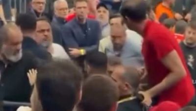 Μεγάλη ένταση Μαρινάκη-Δημητριάδη στις εξέδρες του T-Center