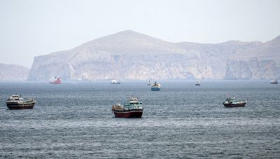 Από Ιράν και Ομάν η διαχείριση των στενών του Ορμούζ: Τι λένε ιρανικά ΜΜΕ για το «μνημόνιο κατανόησης» μεταξύ ΗΠΑ και Τεχεράνης