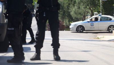 Μεγάλη αστυνομική επιχείρηση στα Χανιά: Εντοπίστηκε φυτεία με 1.300 δενδρύλλια κάνναβης - Έφοδος σε σπίτια