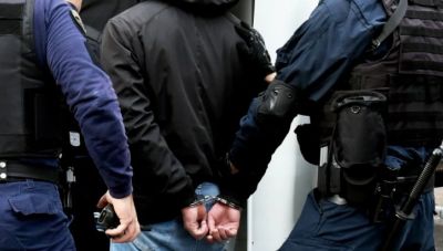 Ηράκλειο: Παραδόθηκε 18χρονος για το αιματηρό επεισόδιο έξω από μπαρ