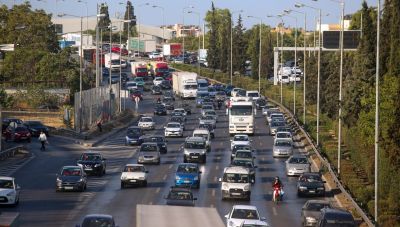 Καραμπόλα τεσσάρων οχημάτων στον Κηφισό