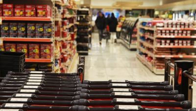 Πληθωρισμός: Ανοδικές τάσεις στις τιμές για τρόφιμα, καύσιμα και υπηρεσίες