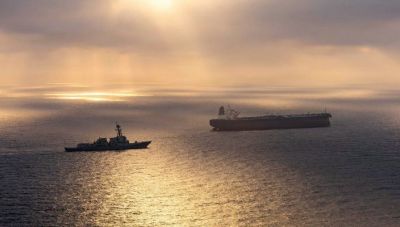Η Βρετανία αναπτύσσει δυνάμεις στη Μέση Ανατολή ενόψει πιθανής ναυτικής αποστολής στα Στενά του Ορμούζ