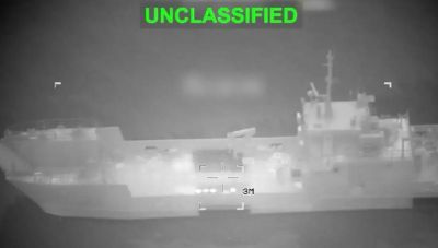 Μέση Ανατολή: Μπαράζ επιθέσεων σε πλοία-Μάχη για τα στενά του Ορμούζ  (Live)