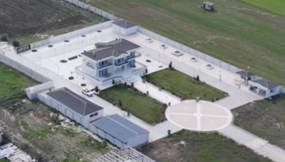 Στη φυλακή τέσσερα άτομα για την απάτη με τις χρυσές λίρες στη Λάρισα