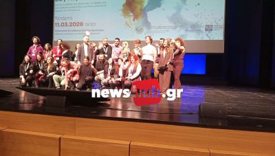 «Καρφίτσα δεν έπεφτε» στη «Γιορτή Ευγνωμοσύνης»: Οι Α.Τ.Α.Χ.Τ.Ο.Ι.  και ο Σαράντης Σημάκης καθήλωσαν και συγκίνησαν το κοινό (φωτο+βιντεο)