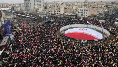 Ιράν: Τέσσερις νεκροί από την πτώση του αμερικανικού αεροσκάφους – Διαδηλώσεις στην Τεχεράνη εν μέσω ισραηλινών βομβαρδισμών
