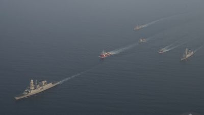 FT: Η ΕΕ εξετάζει την επέκταση της επιχείρησης «Ασπίδες» στα Στενά του Ορμούζ