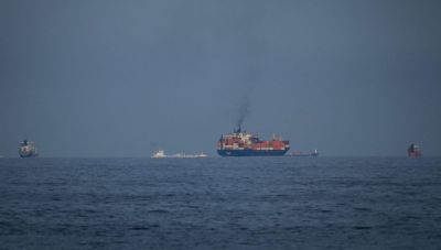 Η Νότια Κορέα εξετάζει το ενδεχόμενο ανάπτυξης πολεμικού πλοίου της στα Στενά του Ορμούζ