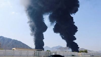 Ηνωμένα Αραβικά Εμιράτα: Φωτιά στις πετρελαϊκές εγκαταστάσεις στο λιμάνι Φουτζάιρα