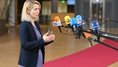 Διπλωματικό «τελεσίγραφο» Κάλλας προς Τεχεράνη: Ασφάλεια στα Στενά και τέλος στις επιθέσεις