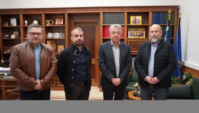 Συνάντηση Περιφερειάρχη Κρήτης Σταύρου Αρναουτάκη με τον Δήμαρχο Καντάνου - Σελίνου Αντώνη Περράκη για τα έργα ΕΣΠΑ