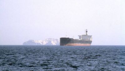 Ιράν: Θα πυρπολήσουμε οποιοδήποτε πλοίο επιχειρήσει να διασχίσει τα Στενά  του Ορμούζ