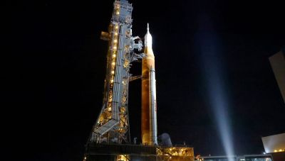 NASA: Προετοιμάζεται για την εκτόξευση του πυραύλου «Άρτεμις» στη Σελήνη