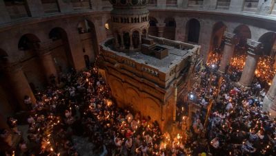 Τα σενάρια για τη μεταφορά του Αγίου Φωτός στην Ελλάδα