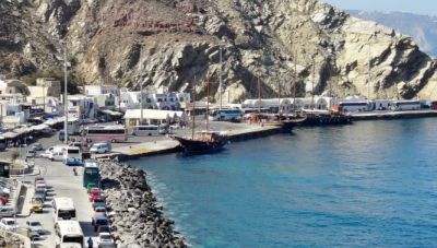 Αίρεται η απόφαση αποκλεισμού του λιμανιού της Σαντορίνης μετά τις κατολισθήσεις