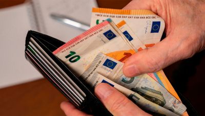 Ο «χάρτης» των πληρωμών από τον e-ΕΦΚΑ και τη ΔΥΠΑ έως τις 27 Μαρτίου
