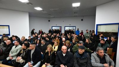 Ώρα Δικαιοσύνης για τα Τέμπη: Ξεκινά η δίκη-36 κατηγορούμενοι, 352 μάρτυρες και 250 δικηγόροι