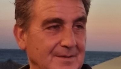 Ο γλύπτης Γιάννης Κοντός μιλά για την τέχνη της λάξευσης στην πέτρα, διά χειρός