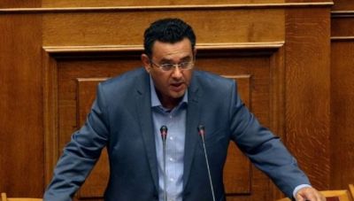 Μ. Συντυχάκης: Θέλουν να παραδώσουν τα ταξί σε μεγάλα επιχειρηματικά συμφέροντα