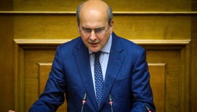 Βουλή: Ψηφίστηκε σε α’ ανάγνωση το νομοσχέδιο για τη δημόσια διοίκηση – Χατζηδάκης: Εμμονικά απέναντι η αντιπολίτευση