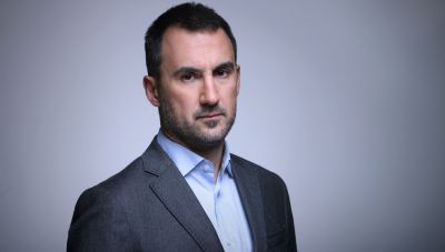 Σε τροχιά διάσπασης η Νέα Αριστερά: Η παραίτηση Χαρίτση και η επόμενη μέρα