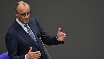 Γερμανία: Για «έκρηξη» βίας που οφείλεται εν μέρει στους μετανάστες έκανε λόγο ο καγκελάριος Μερτς