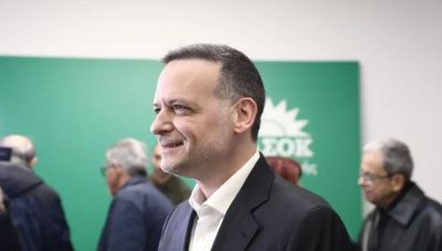 «Καζάνι που βράζει» το ΠΑΣΟΚ μια ημέρα πριν το συνέδριο-Επιμένει ο Χ. Δούκας, γκρίνιες για τις αλλαγές στο καταστατικό