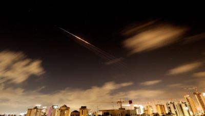 Eκτεταμένα πλήγματα σε Τεχεράνη και Ντάχια – Ιρανική επίθεση σε Ισραήλ, Κουβέιτ και Σαουδική Αραβία