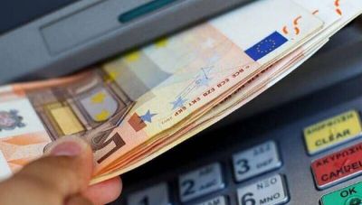 Νέος κατώτατος μισθός: Ποιοι θα δουν αυξήσεις - Τα 24 επιδόματα που «φουσκώνουν»