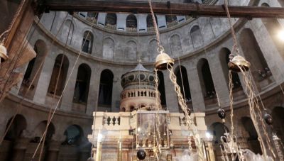 Το Ελληνικό ΥΠΕΞ καταδικάζει την απαγόρευση εισόδου του Λατίνου Πατριάρχη στον Πανάγιο Τάφο
